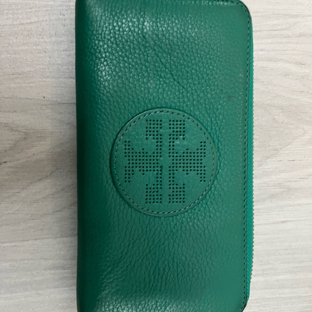 Green Leather large Tori Burch Wallet